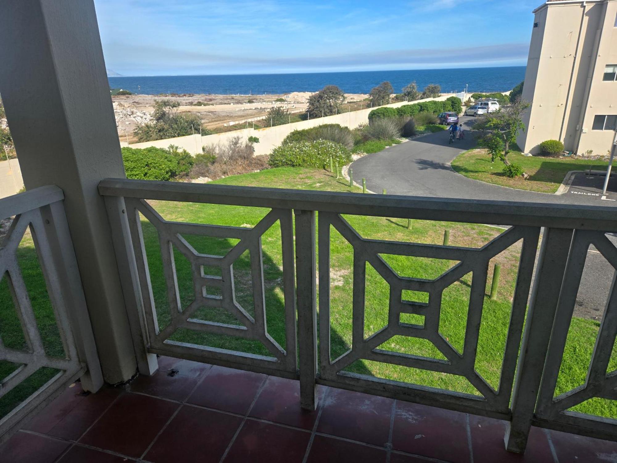 Hermanus Beach Club Номер фото